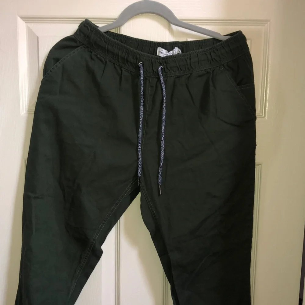 Sovereign Code Joggers - Picture 1 of 3